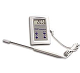 Image of VWR Digital Hand-Held Thermometer with Memory 3750