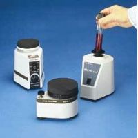 Barnstead Maxi-Mix I Test Tube Mixer, Barnstead/Thermolyne M16715 Mixer F/TEST Tubes 300RPM 120V