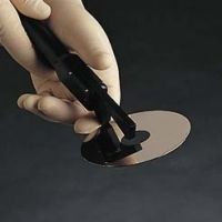 Kimberly Clark Safeskin Critical Natural Rubber Latex Ambidextrous Gloves, Kimberly-Clark HC555, Pack of 100