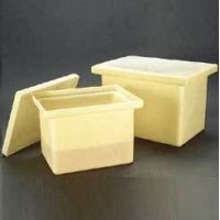 Nalgene Heavy-Duty Rectangular LLDPE Tanks with Cover 14100-0040