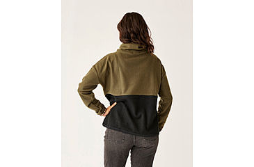 Image of Carve Designs Rowayton Colorblock Cowl - Womens, Fir/Black, Large, FLRC20-392-LG