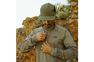 Image of First Lite Approach Quarter Zip - Mens