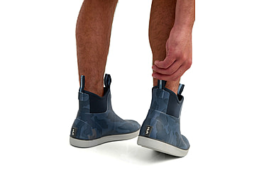 Image of HUK Performance Fishing Printed Rogue Wave Boot - Mens