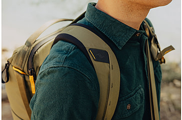 Image of Peak Design Everyday 20 Liters Backpack, Kelp, BEDB-20-KP-3