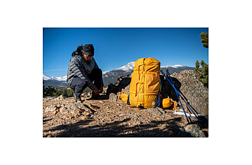 Image of Sierra Designs Flex Capacitor Packs 40-60 L, Butterscotch, Medium/Large, 80710223BUS-M/L