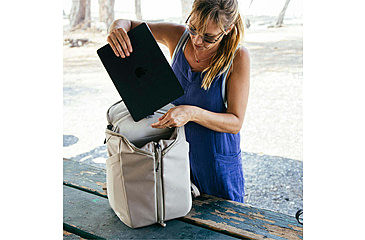 Image of Yeti Ranchero 18L Backpack Cape Dark Taupe, Cape Dark Taupe, 26010000530