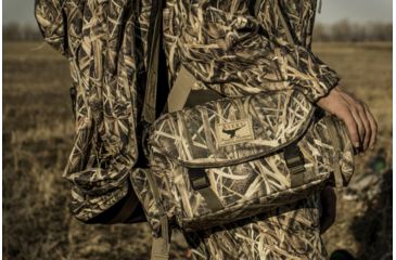 Image of Avery Outdoors Floating Blind Carrying Bag, Blades 00642
