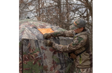 Image of Barronett Blinds Feather Five Hub Hunting Blind, Bloodtrail Backwoods, 4-Person, FF500BW