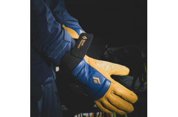 Image of Black Diamond Spark Gloves, Black/Black, Small, BD8011309008SML1
