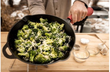 Image of Camp Chef 12in Seasoned Cast Iron Skillet, 12in Diameter, Black, SK12