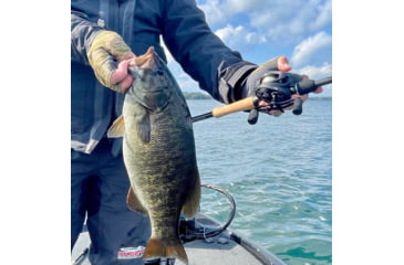 Image of Fitzgerald Fishing FX8 Casting Reels, 7.2 Gear, Right Hand, Black, FX8-721-R