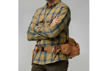 Image of Fjallraven Singi Hip Pack 10 - Unisex, Khaki Dust, One Size, F2346-228OS