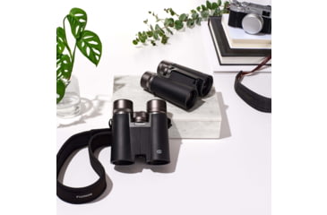 Image of Fujinon Hyper-Clarity HC 10x42mm High-Definition Travel and Birdwatching Roof Prism Binoculars