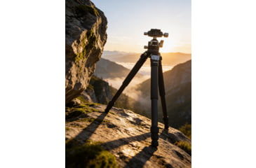 Image of Huto Lifestyle Lifestyle Onyx Stealth Carbon Fiber Tripod