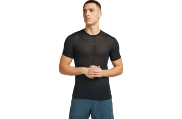 Image of Icebreaker Merino Blend 75 Cool-Lite Ultralight SS Crewe - Men's, Black, Large, IB0A571F001L