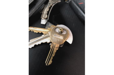Image of KeyBar Quick Key Tab Insert, 1in X 0.88in, Pack Of One, Connects To A Key To Aid In Quickly Accessing Your Most Used Keys, For Use With Keybar, QKT