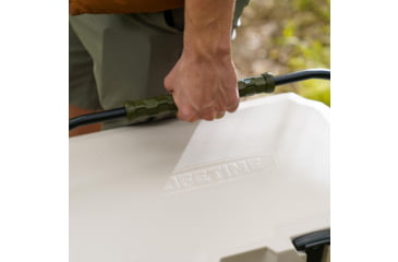 Image of Lifetime Products 28 Quart High Performance Cooler, Pumice/Green, 91178