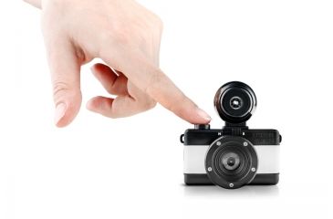 Image of Lomography Fisheye Baby 110 Basic, With Hand 953