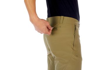 Image of Mammut Runbold Shorts, Olive, 36, Regular, 1023-00170-4072-52-10