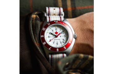 Image of Marathon Adanac Maple Steel Navigator w/ Date Automatic Unisex Watches, Sapphire, 41mm, Red,, Red and White, WW194030SS-1601