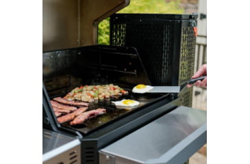 Image of Masterbuilt Gravity Series 800 Digital Charcoal Griddle + Grill + Smoker, Black, Large, MB20040221
