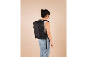 Image of Moment 17L Everything Day Pack, Black, 106-175