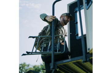 Image of Muddy Padded Swivel Chair, Black, MUD-PSCHR