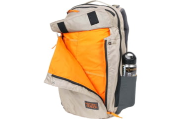 Image of Mystery Ranch District 24 Pack, Hummus, One Size, 112770-250-00