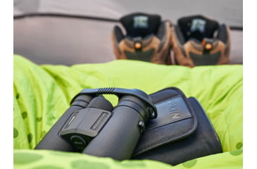 Image of Nikon M7 8 x 30 Roof Prism Binoculars, Black, 16763