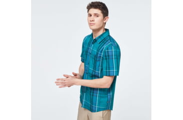Image of Oakley Checked Woven Short Sleeve Shirt - Mens, Green Check, Extra Small, FOA400030-97N-XS
