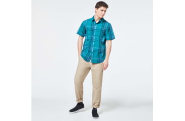 Image of Oakley Checked Woven Short Sleeve Shirt - Mens, Green Check, Extra Small, FOA400030-97N-XS
