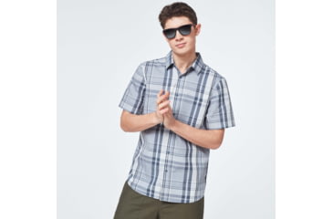 Image of Oakley Checked Woven Short Sleeve Shirt - Mens, Grey Check, Large, FOA400030-97Y-L