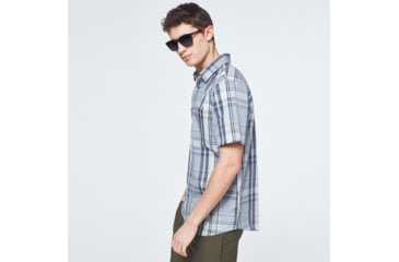 Image of Oakley Checked Woven Short Sleeve Shirt - Mens, Grey Check, Large, FOA400030-97Y-L