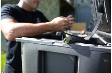 Image of Oakley SI Standard Issue Gascan BlackStandard Issuede Sunglasses, Matte Black w/Prizm Black Polarized, OO9014-2860