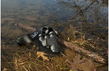 Image of OPMOD Waterproof 10x42 Binoculars Lifetsyle Image, EDEMO1