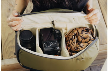 Image of Peak Design Everyday 15 Liters Zip Bag, Kelp, BEDBZ-15-KP-3