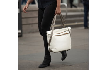 Image of Peak Design Everyday Tote v2, 15 Liters, Bone, BEDT-15-BO-2