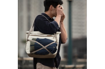 Image of Peak Design Everyday Tote v2, 15 Liters, Bone, BEDT-15-BO-2