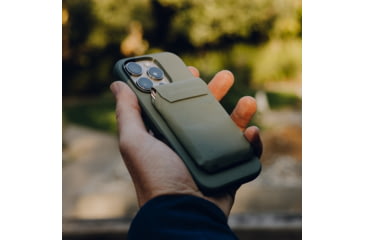 Image of Peak Design Mobile Everyday Loop Case iPhone 16 Pro, Sage, M-LC-BU-SG-1