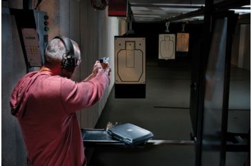 Image of Pelican 1075 HardBack Case, no Foam, Black, 1070-001-110