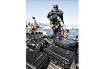 Image of Pelican 1555 Air Protector Case w/Foam, Black 015550-0000-110