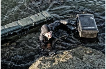 Image of Pelican 1555 Air Protector Case w/Foam, Black 015550-0000-110