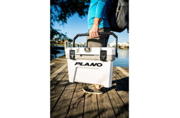 Image of Plano Frost Cooler w/Display, 21qt, White, 21 quart, PLAC21WHD