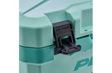 Image of Plano Frost Cooler w/Display, 32qt, Seafoam, 32 quart, PLAC32SFD