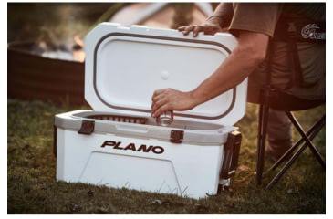 Image of Plano Frost Cooler w/Display, 32qt, White, 32 quart, PLAC32WHD