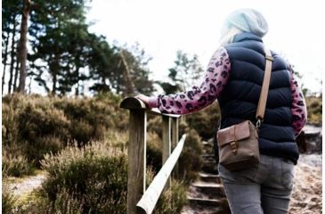 Image of Praktica Heritage Leather Binocular Shoulder Bag, Brown/Tan PRA189
