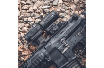 Image of Reptilia Magnifier RMU Mount, Black, 100-291