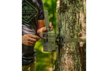 Image of Reveal by Tactacam 3.0 Tree Mount, Black, R-A-TM-V3