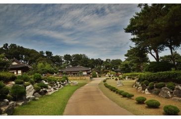 Image of Rokinon DS 14mm T3.1 Cine Camera Lens for Canon EF, Black DS14M-C