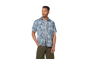 Image of Royal Robbins Comino Leaf S/S Shirt - Mens, Summer Sky, L, Y721013-Summer Sky-L
